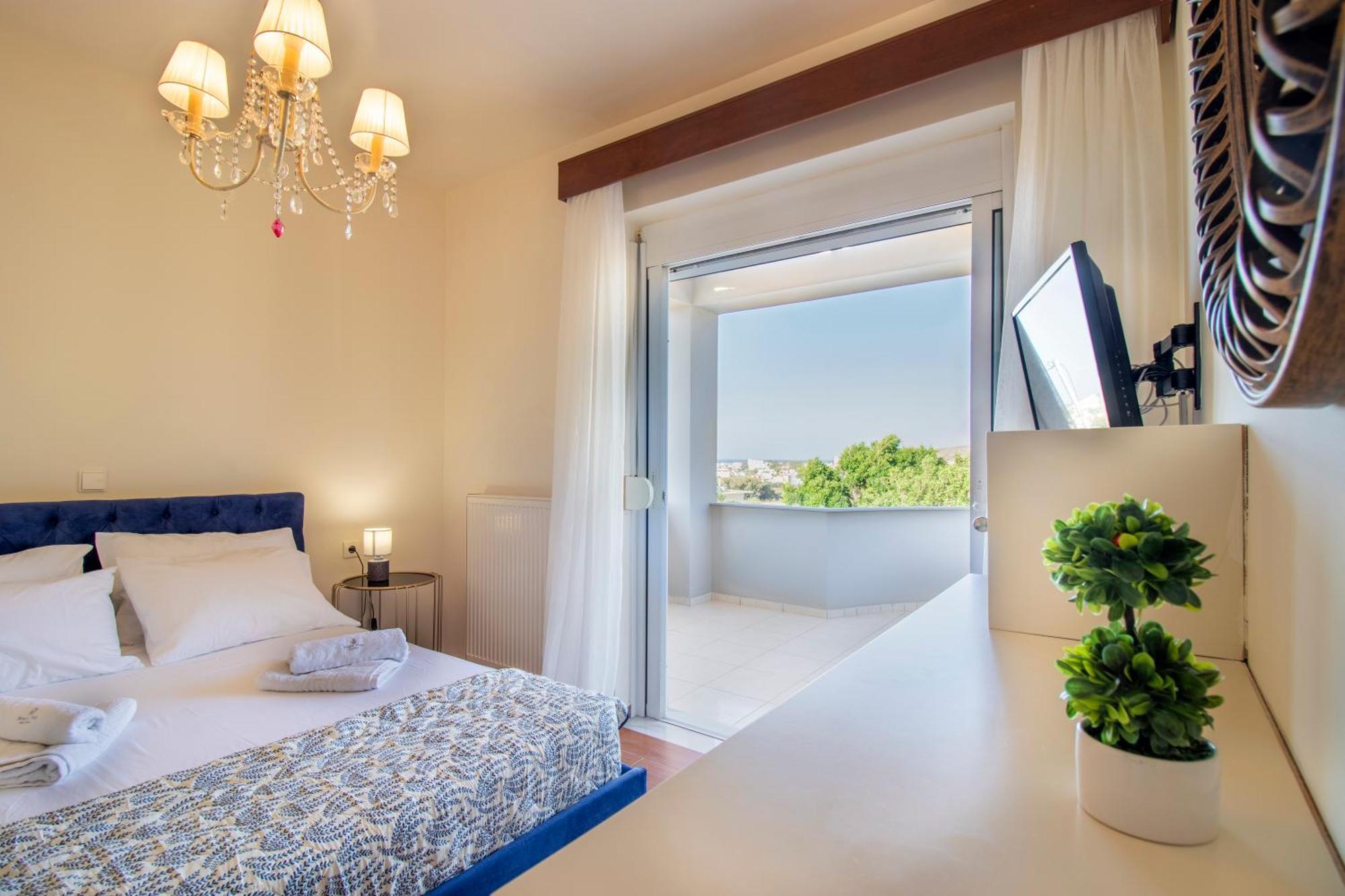 With Private Pool & Jaccuzi Close The Вилла