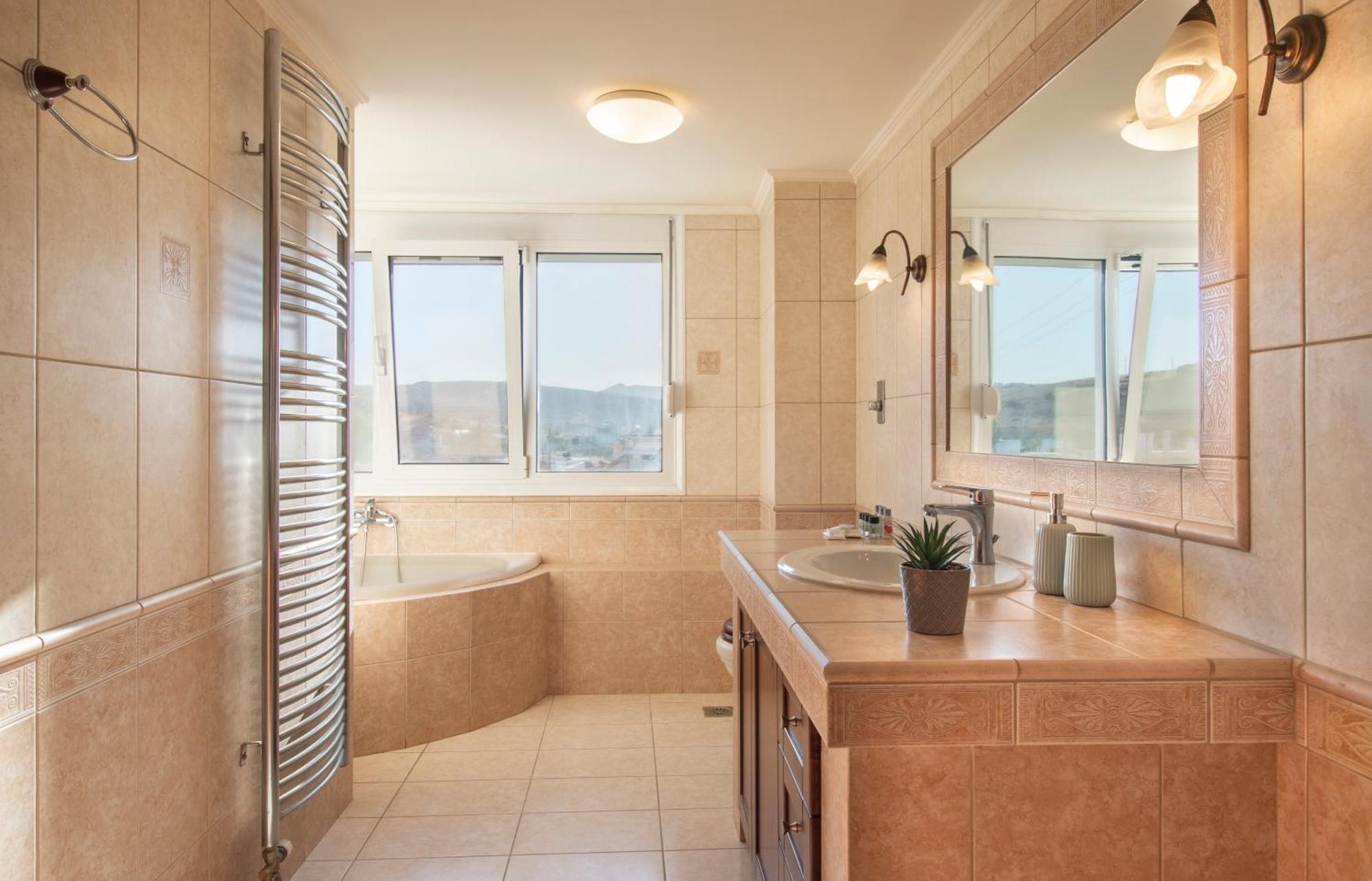 With Private Pool & Jaccuzi Close The Willa Heraklion
