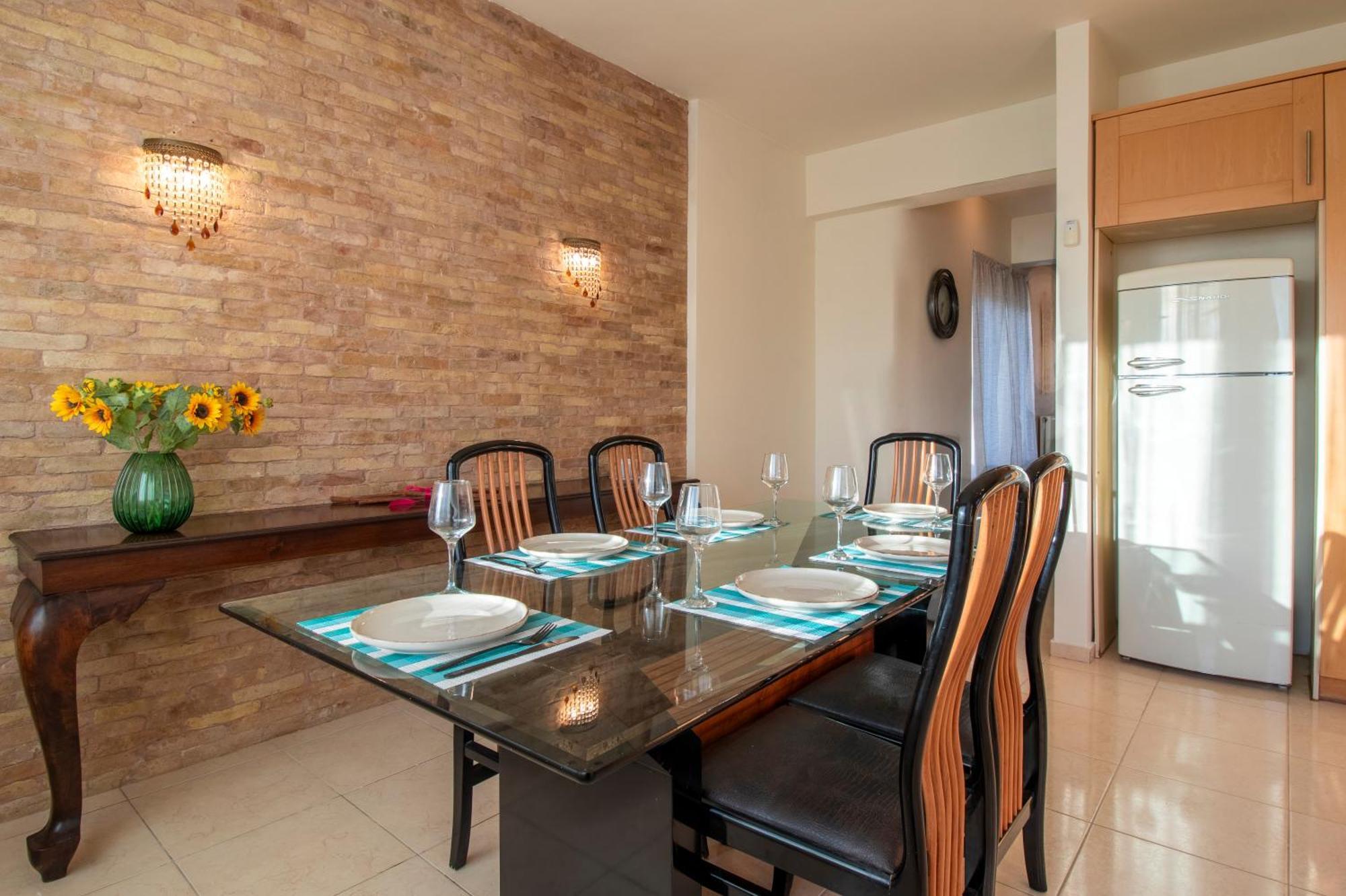 With Private Pool & Jaccuzi Close The * Heraklion (Crete)